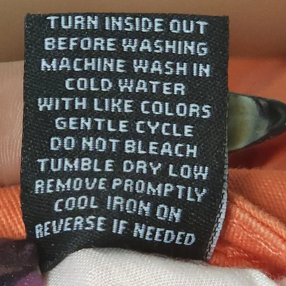 Boyfriend distressed shorts - Picture 3 of 5